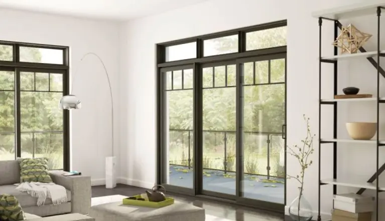 Prêt à personnaliser votre porte-patio R-650?