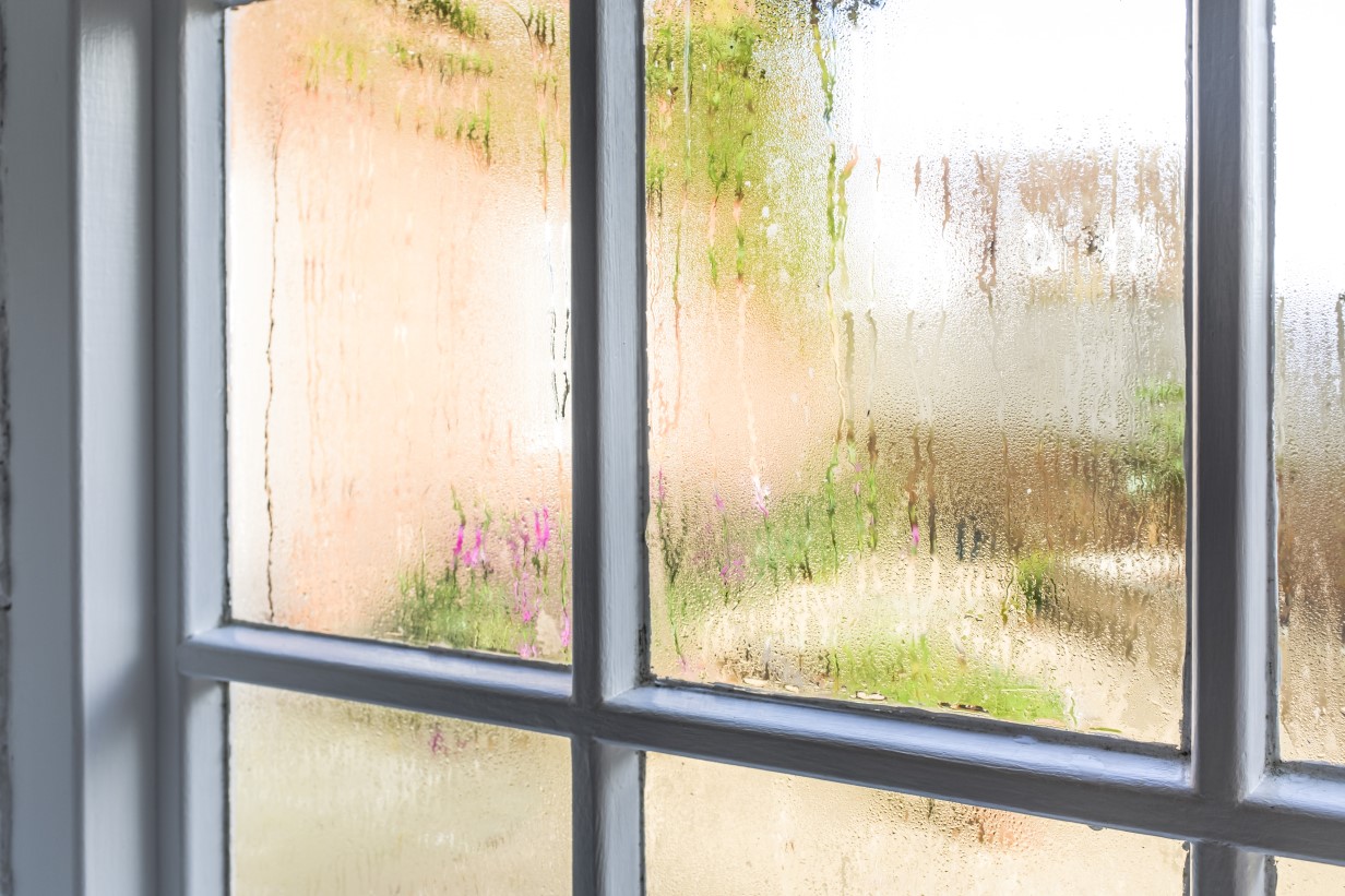 Fenêtres de maison : comment savoir s'il faut les remplacer?