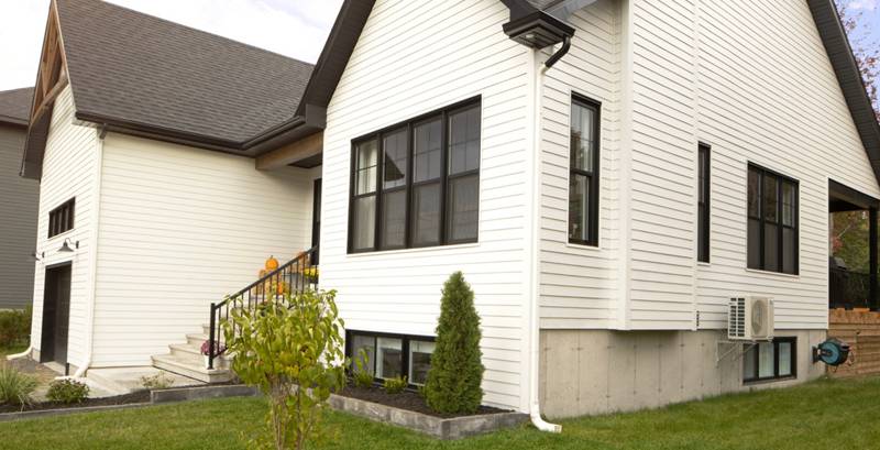 Les meilleures options de fenêtres pour les rénovations de sous-sol